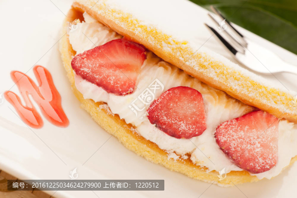 草莓蛋糕