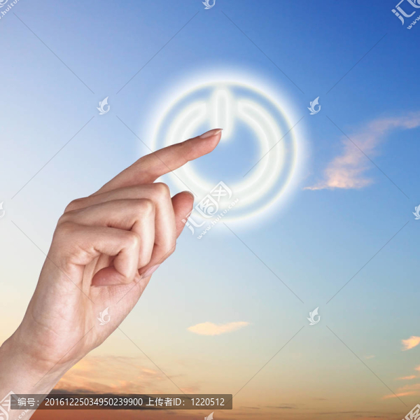天空背景下的電源按鈕