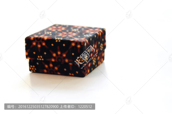 小蠟染盒