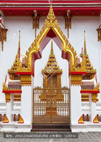 佛寺的鍍金大門(mén)