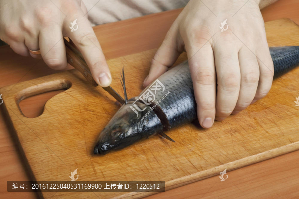 廚房黑板上擦鯡魚
