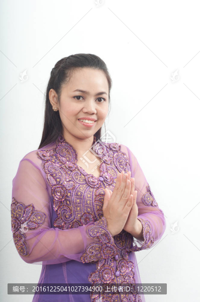 亞洲的泰國女紫色穆斯林服飾-,banduang