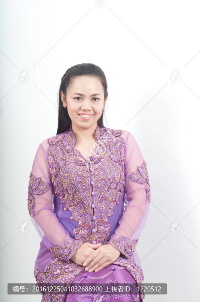 亞洲的泰國女紫色穆斯林服飾-,banduang