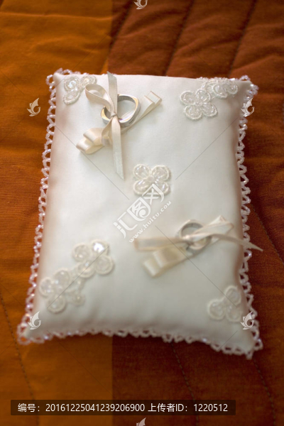 結(jié)婚戒指