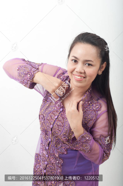 亞洲的泰國女紫色穆斯林服飾-,banduang