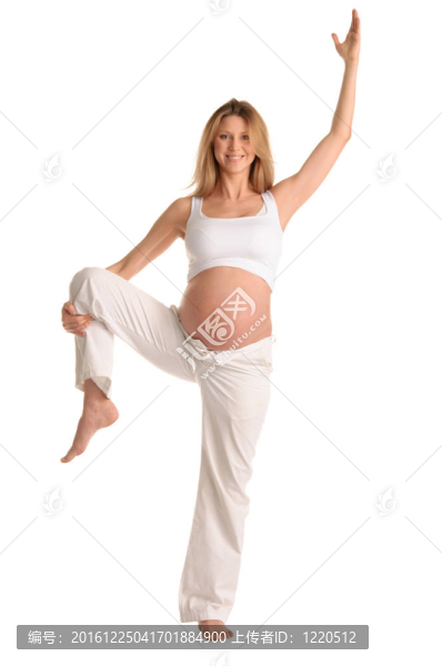 孕婦站立和練習瑜伽