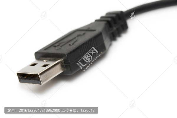 USB電纜孤立在白色背景