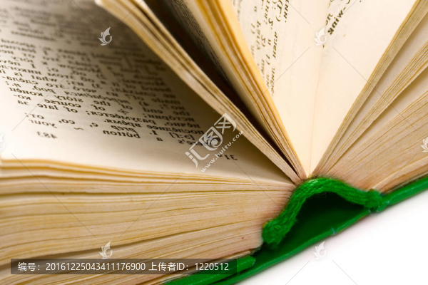 白色背景下的書
