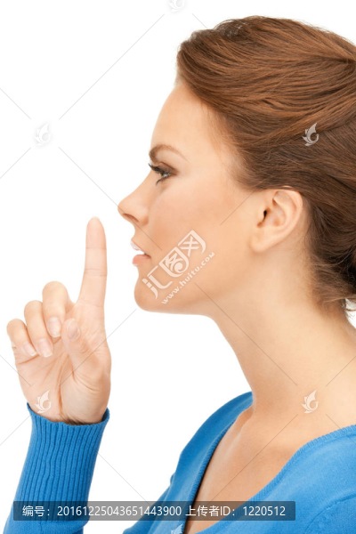 手指在嘴唇