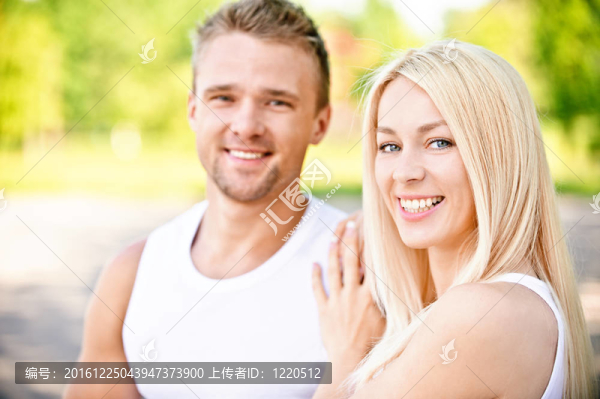 年輕的夫婦