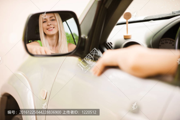 司機反映在鏡子