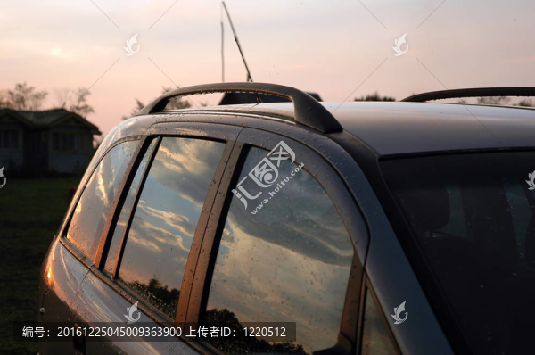 車后的雨