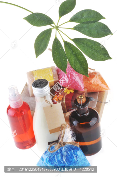 按摩油和身體用牛奶