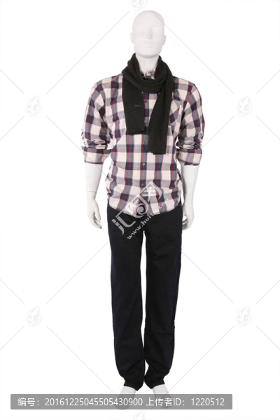 男模特穿著時髦的衣服