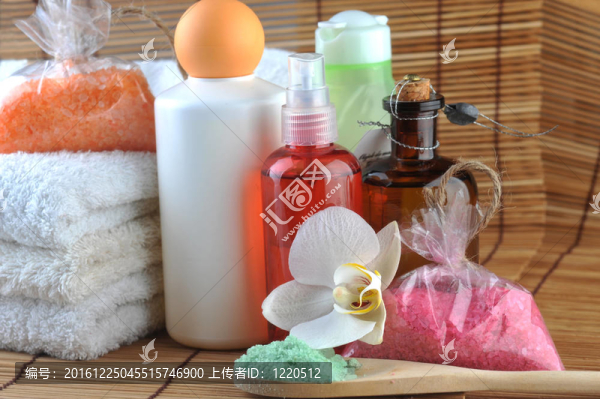 一種紙巾上的化妝品