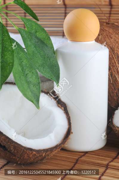 椰子油和按摩油