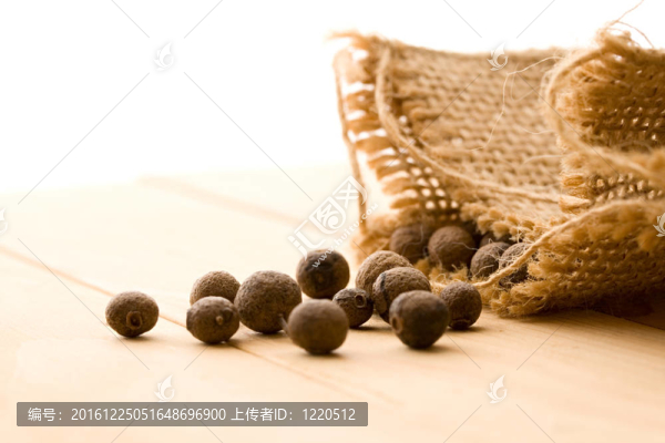 木背景辣椒