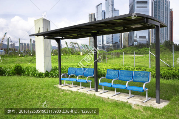 在城市公園的座位