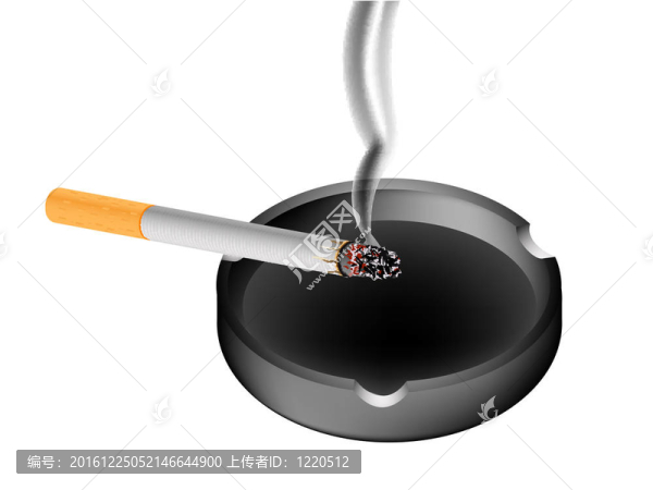 煙霧繚繞的香煙和煙灰缸