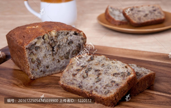 核桃香蕉面包