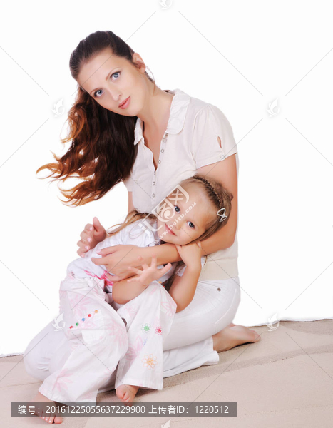 媽媽和她的小女兒