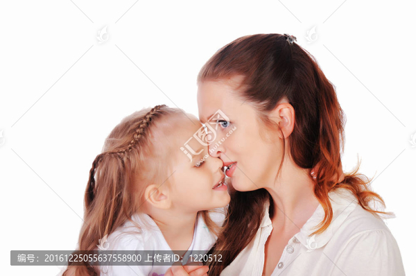 媽媽和她的小女兒