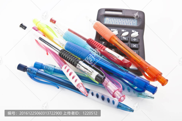回到學(xué)校用品的白色背景