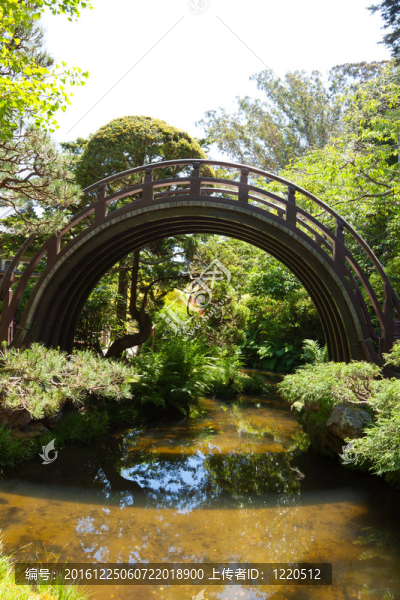 寧?kù)o的花園