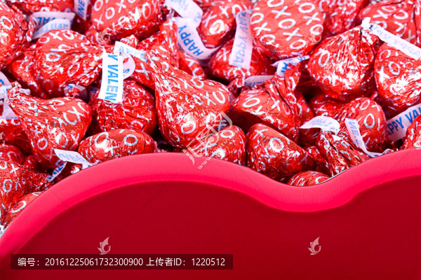 情人節(jié)裝紅色