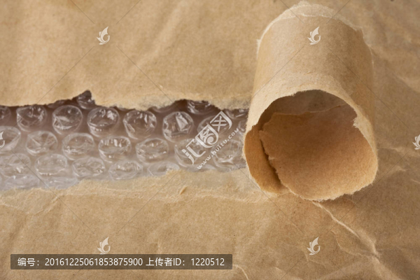 牛皮紙和氣泡
