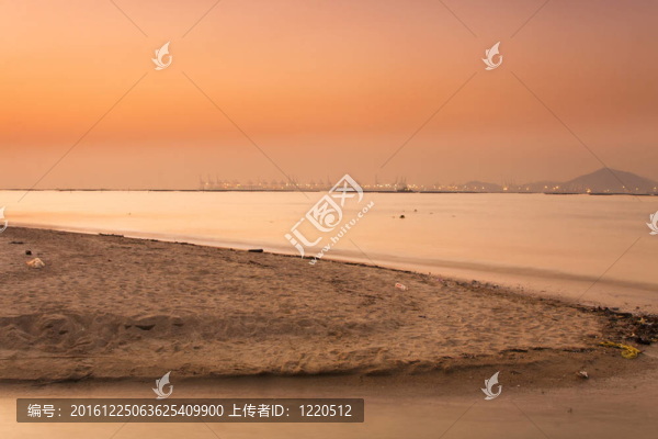香港沿海岸的日落