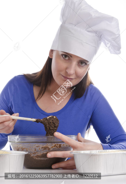 烘焙中的女人