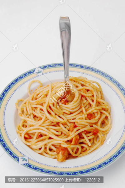 意大利香腸肉醬和意面