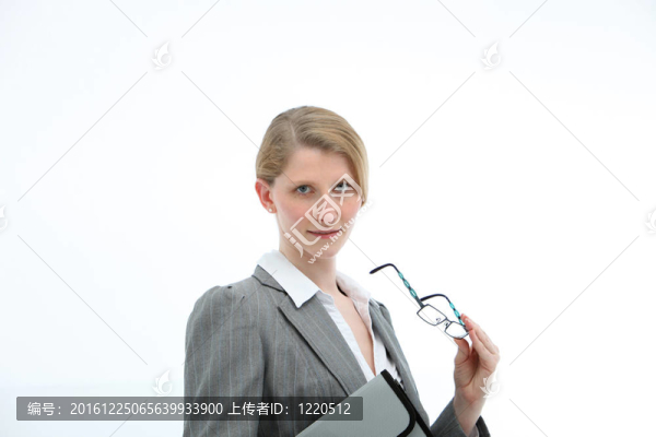 認(rèn)真的女人看和聽