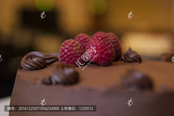 巧克力蛋糕