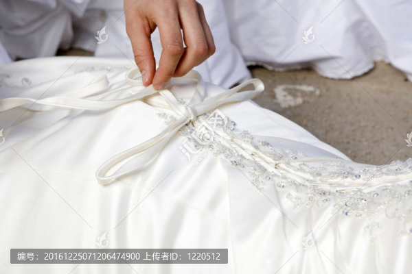 婚紗花邊
