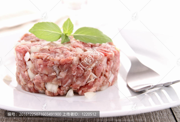韃靼牛排