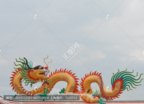 中國式龍雕像