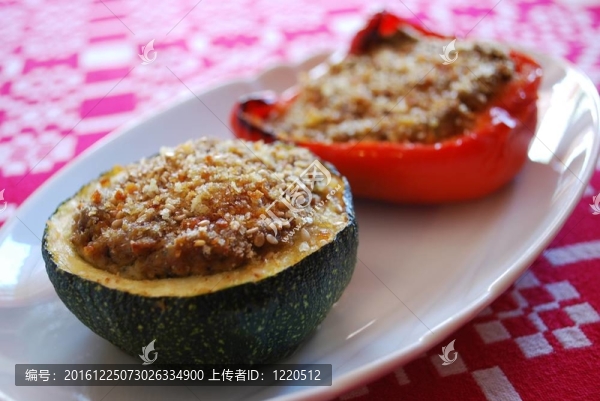 釀青椒和西葫蘆