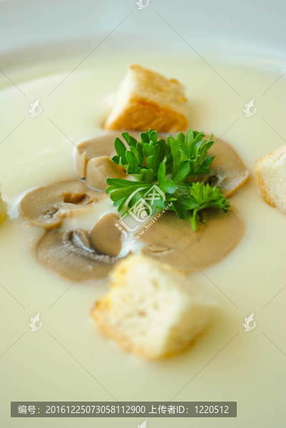 奶油蘑菇濃湯