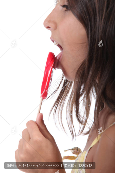 女孩用棒棒糖；剖面視圖