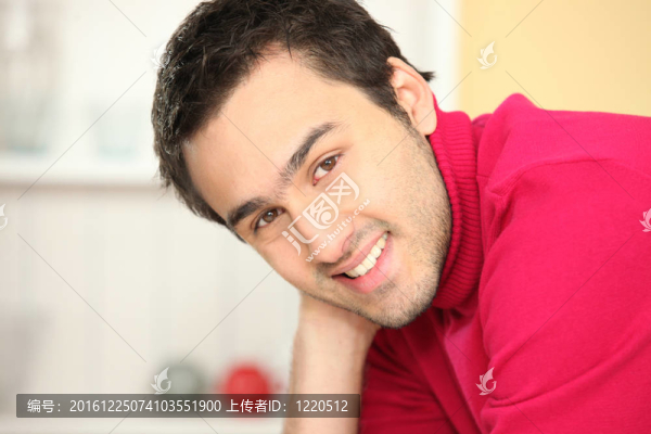 年輕男子冒充