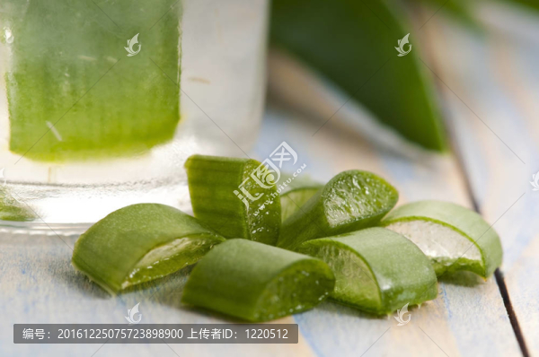 鮮葉蘆薈汁