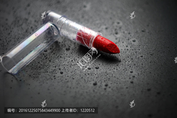 紅色的唇膏