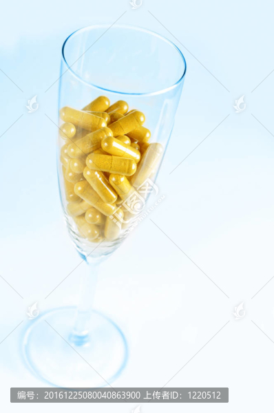 酒精和安眠藥