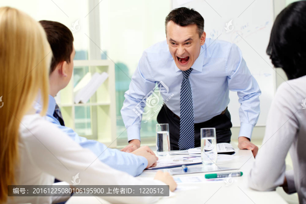 老板生氣的