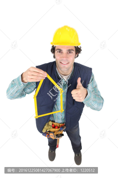 帶折疊尺的建筑工人