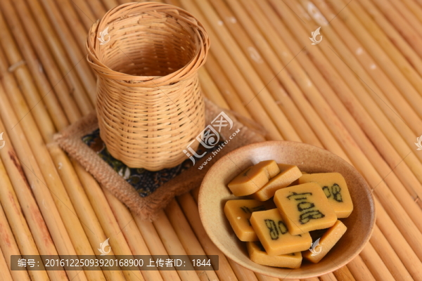 字豆糖