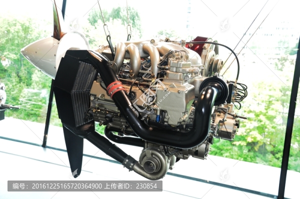 保時(shí)捷汽車博物館,發(fā)動(dòng)機(jī)