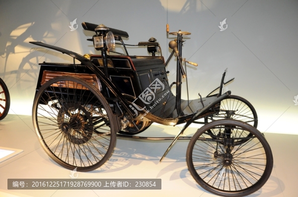 奔馳汽車博物館